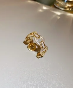 Elegant Ring Gold Plated